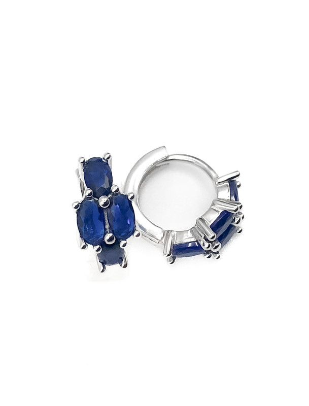 Aretes plata huggie pequeño piedras azul oval