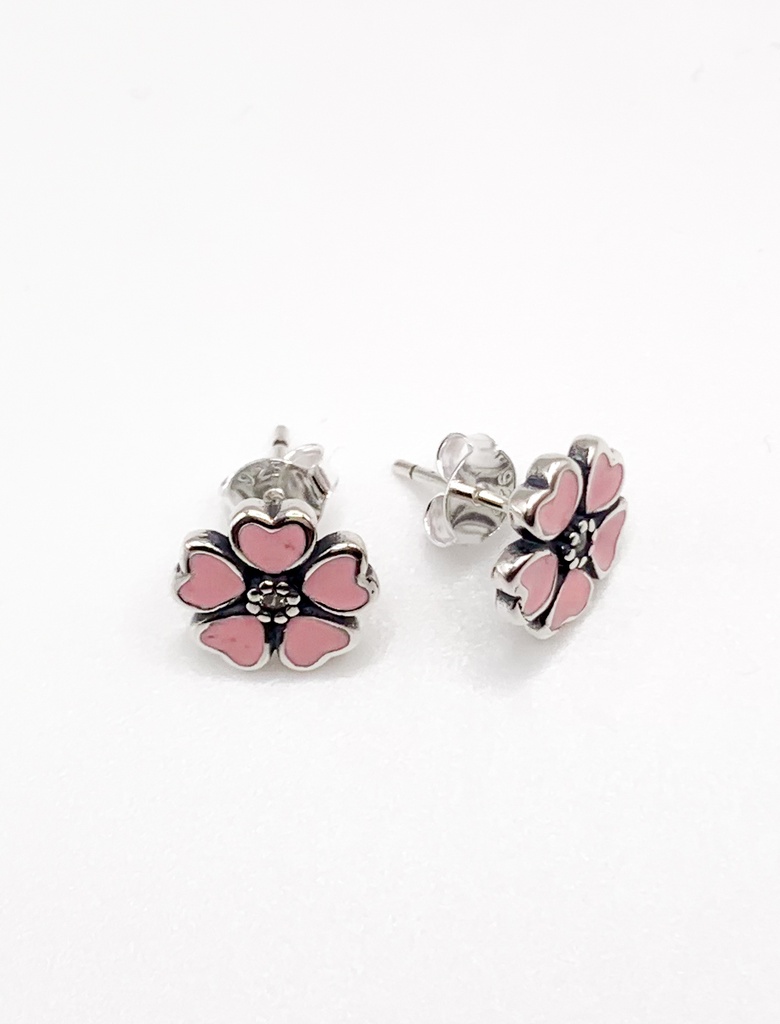 Aretes plata flor rosada petalos corazon