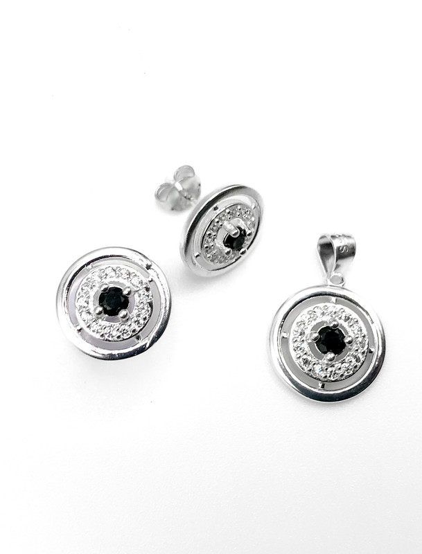 Juegos plata redondo piedra negra central a presion