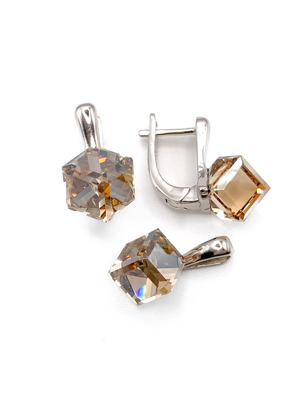 Juegos plata cubo café con patente