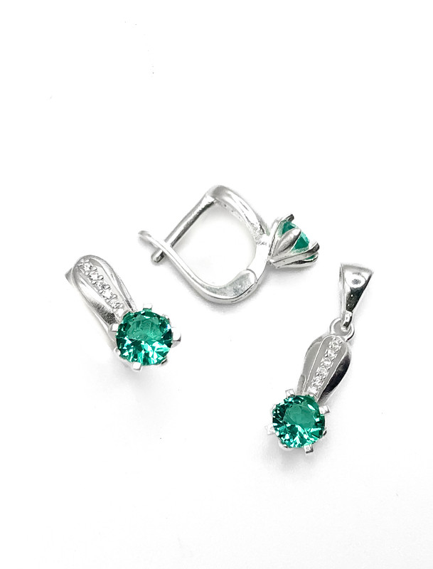 Juegos plata redondo circon verde tira ovalada patente