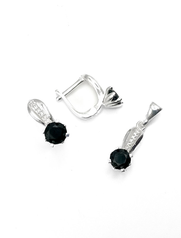 Juegos plata redondo circon negro tira ovalada patente