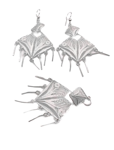 [S0238] Juegos plata cometa filigrana calado flecos con aza